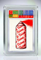 Collectible card with a spray paint can design and 'Je t'aime' text, framed in clear protective casing.
